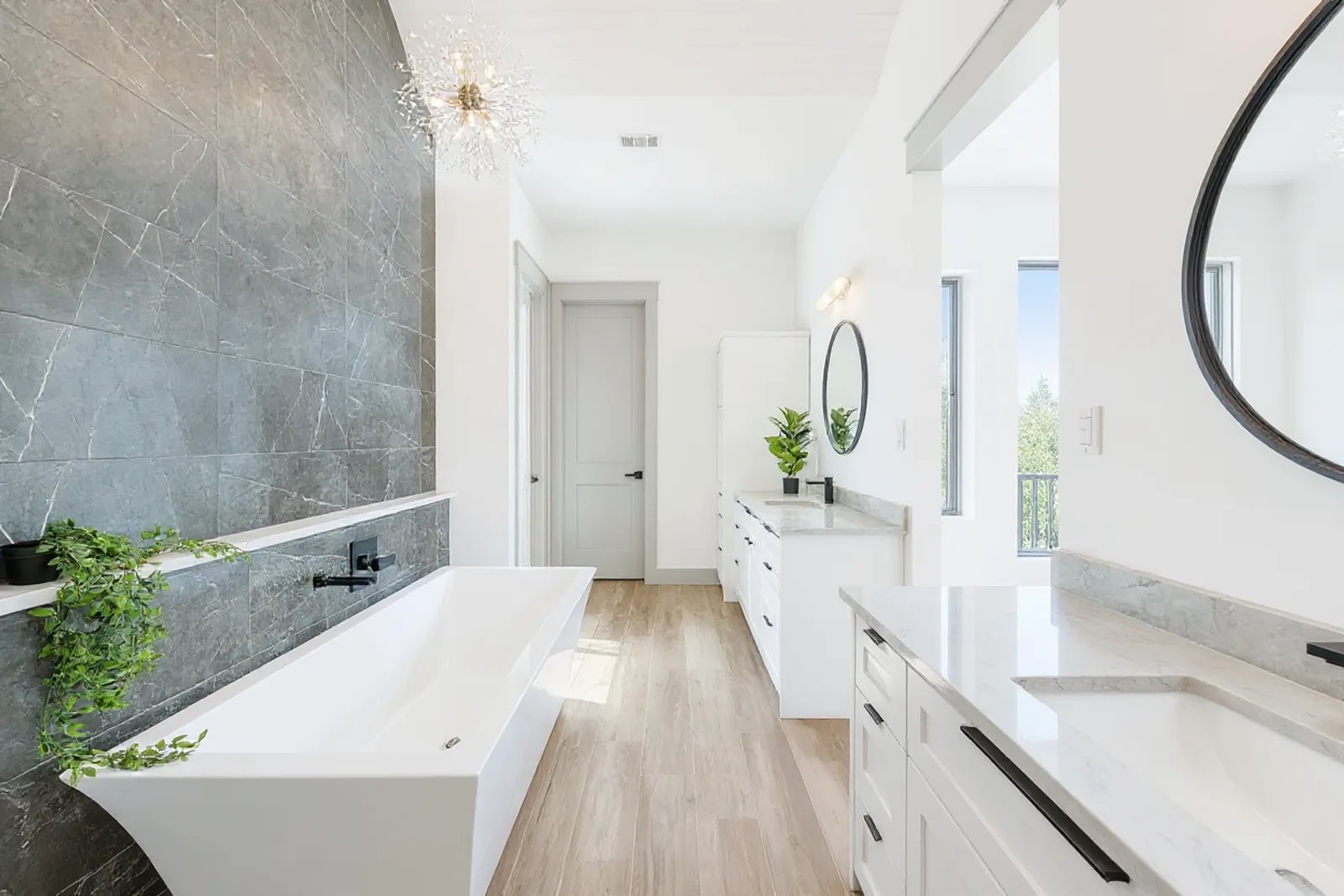 Remodeled DFW kitchen by Fin Home